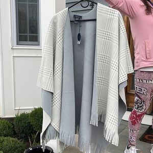 Rachel Roy gray and white plaid shawl